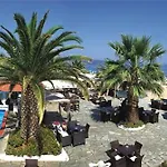 Semesteranläggning (resort) Assa Maris 4*