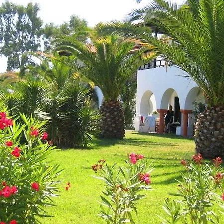 Semesteranläggning (resort) Assa Maris 4*